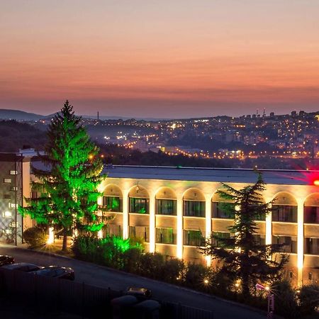Park Hotel Raya Garden - Free Parking Veliko Tarnovo Exterior foto