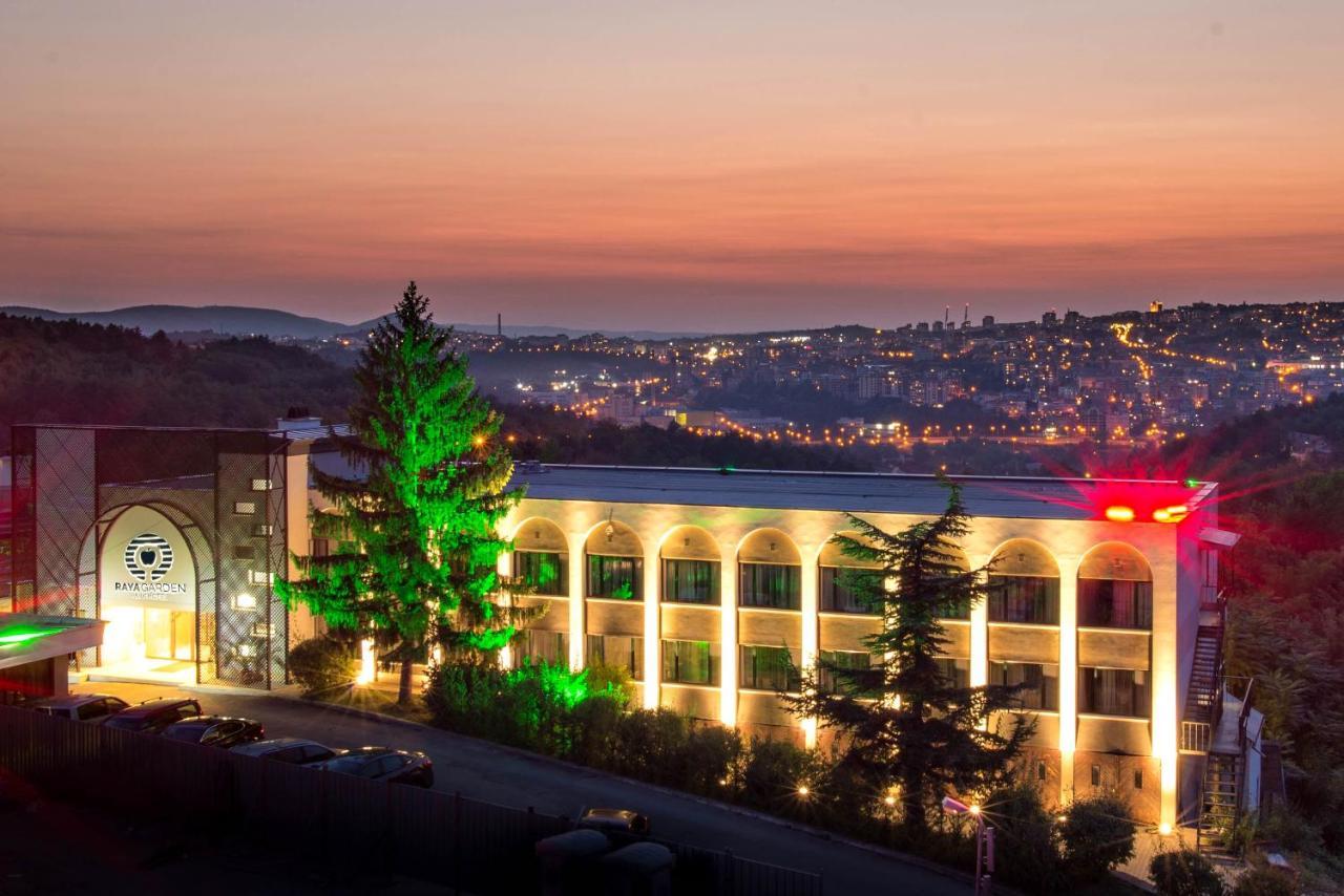 Park Hotel Raya Garden - Free Parking Veliko Tarnovo Exterior foto