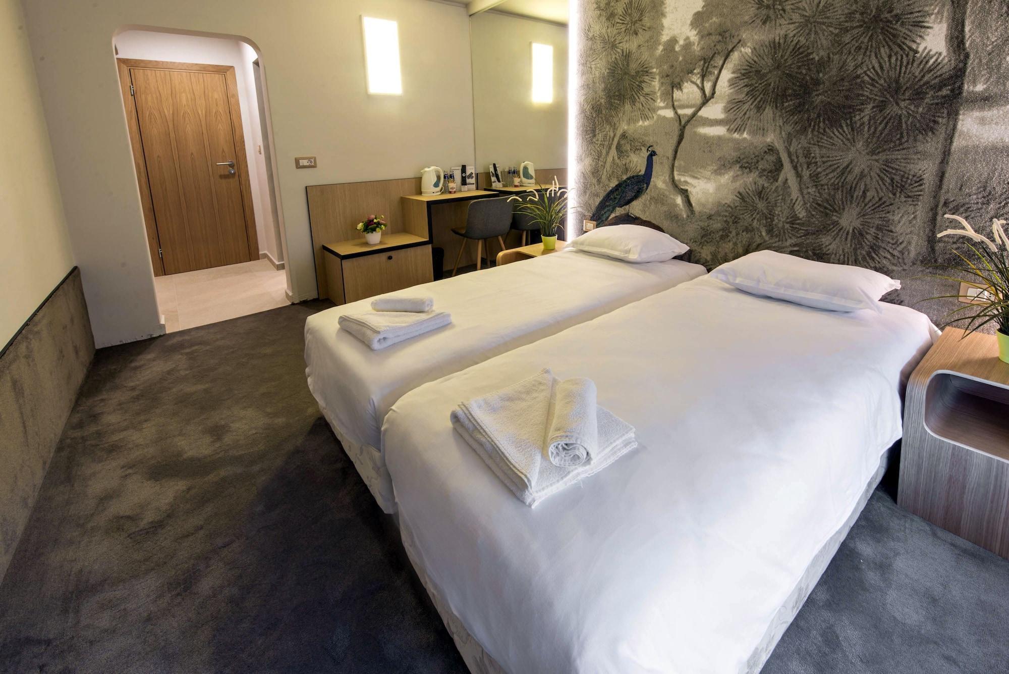 Park Hotel Raya Garden - Free Parking Veliko Tarnovo Exterior foto