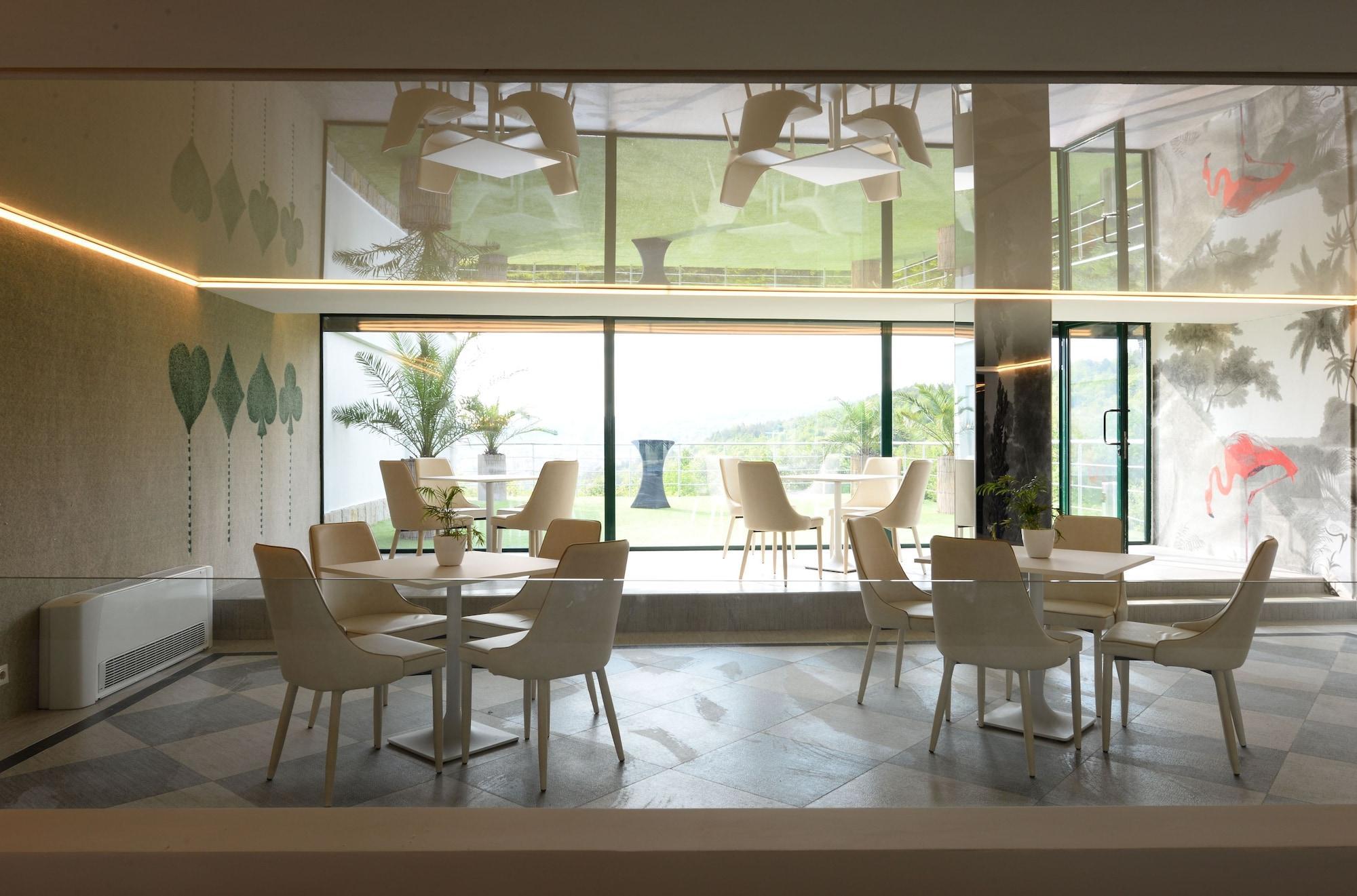 Park Hotel Raya Garden - Free Parking Veliko Tarnovo Exterior foto