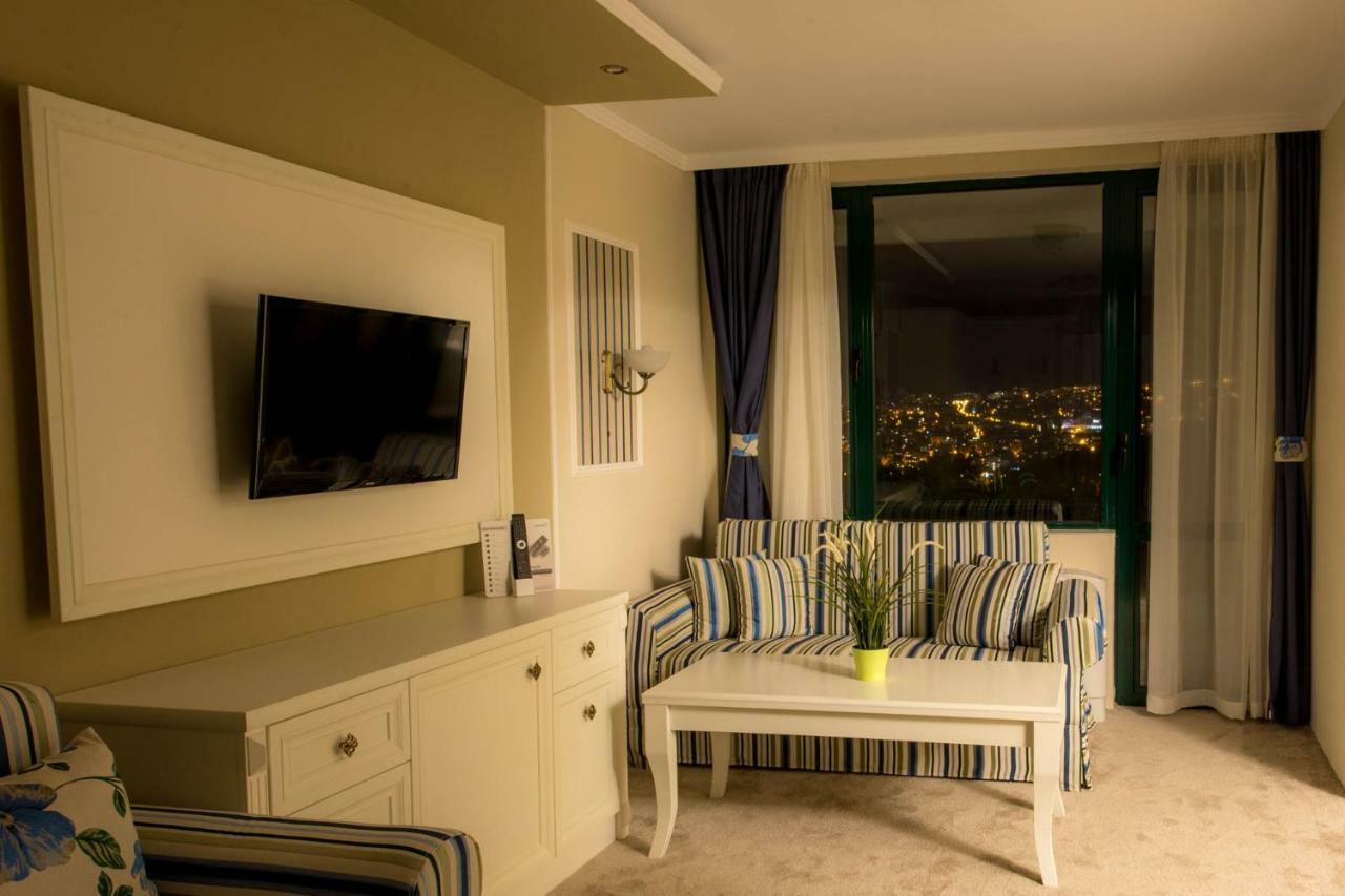 Park Hotel Raya Garden - Free Parking Veliko Tarnovo Exterior foto